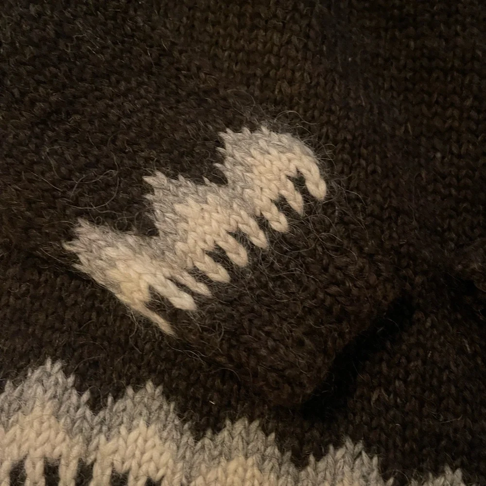 Nordic Store Hand knitted Icelandic Wool Sweater Gray Pattern Size Small / Med - Picture 4 of 5